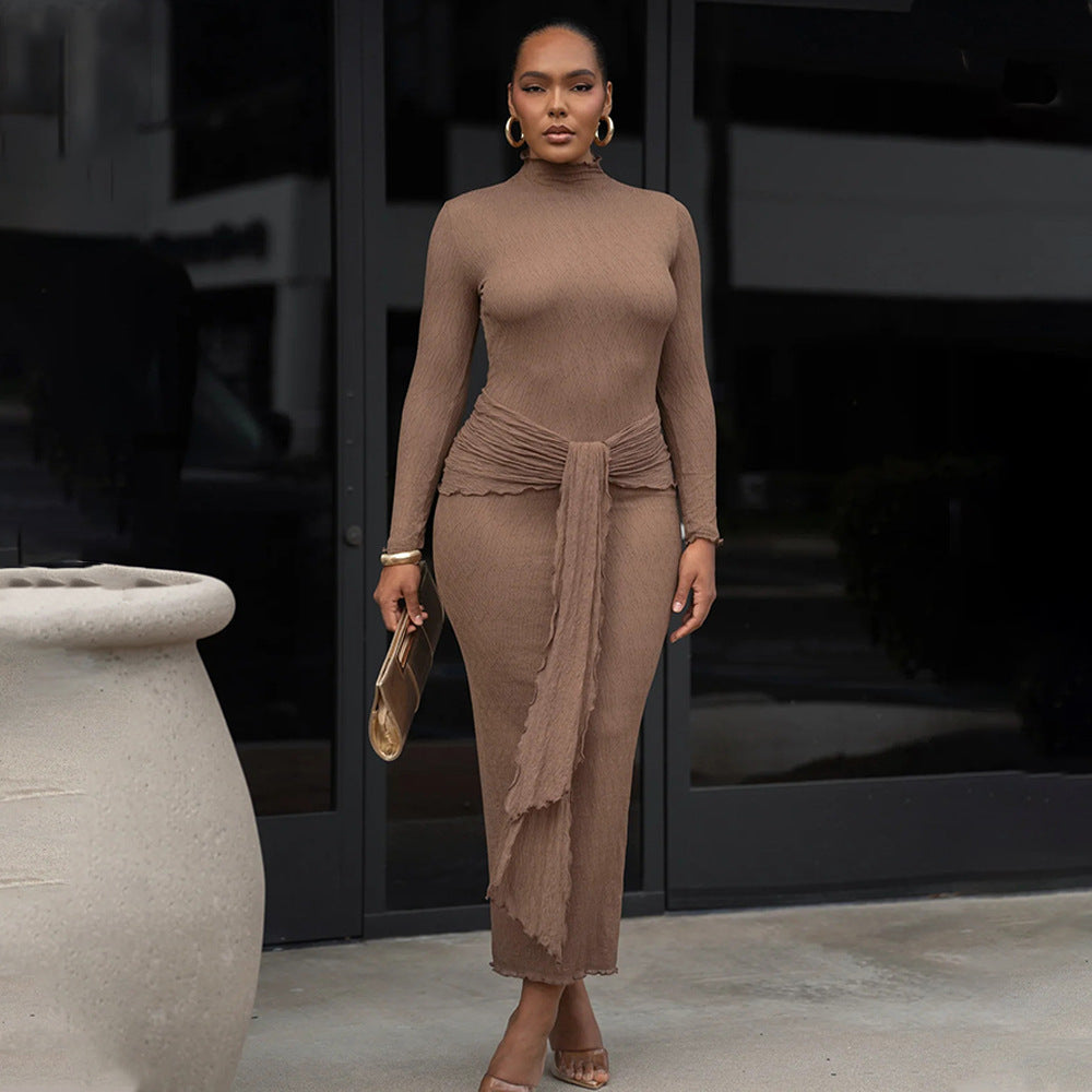 Long-sleeved bow dress, fashionable and sexy pleated slim dress